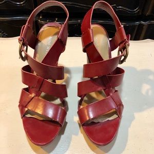 Nine West red platform sandal